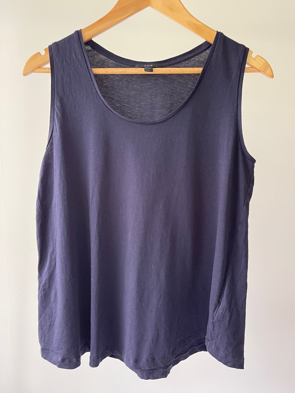 COS Women’s Navy Scoop Neck Tank Top Size M